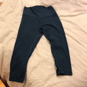 Lulu lemon crop leggings size unknown